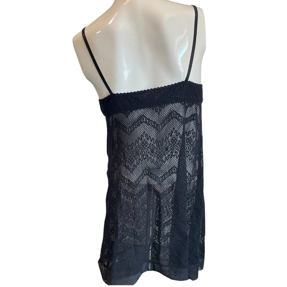 3/$20 Victoria's Secret Very Sexy Sz M Chemise Black Lace Triangle Bra Short - Picture 2 of 9